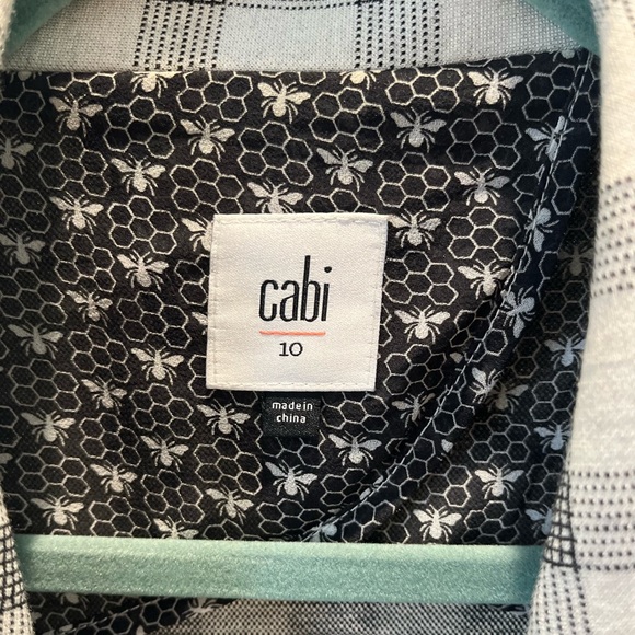 CAbi fitted grey/white checked blazer. Size 10. Stretchy - Picture 3 of 6